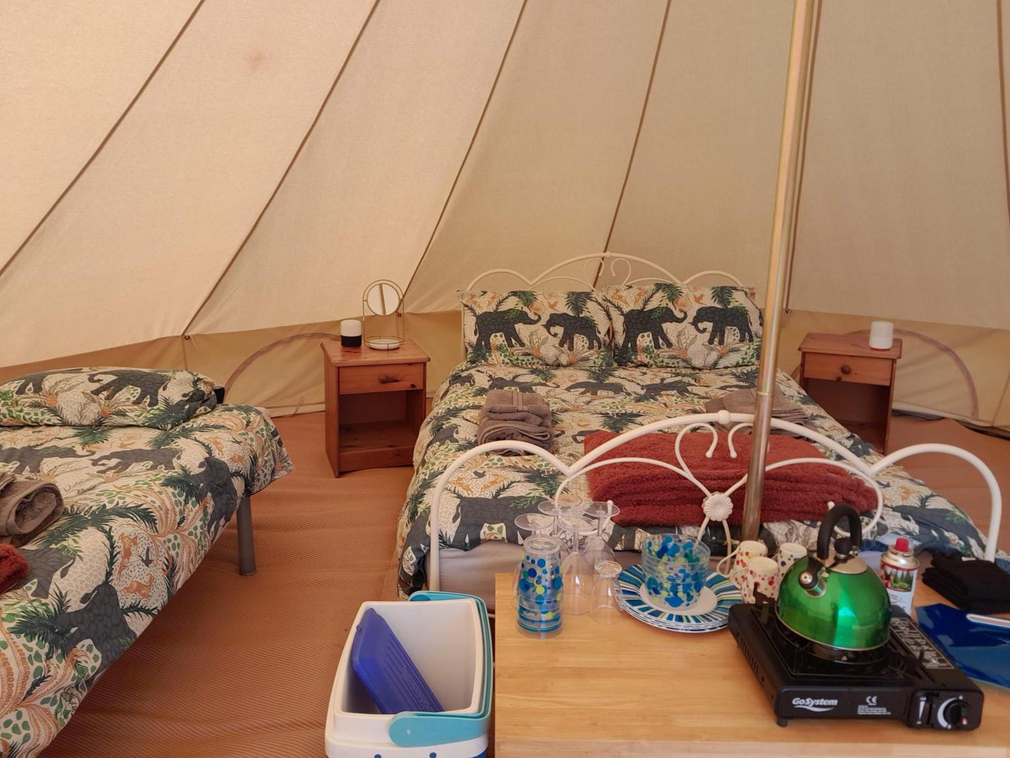 Cornish Skies Glamping Pool Exterior foto